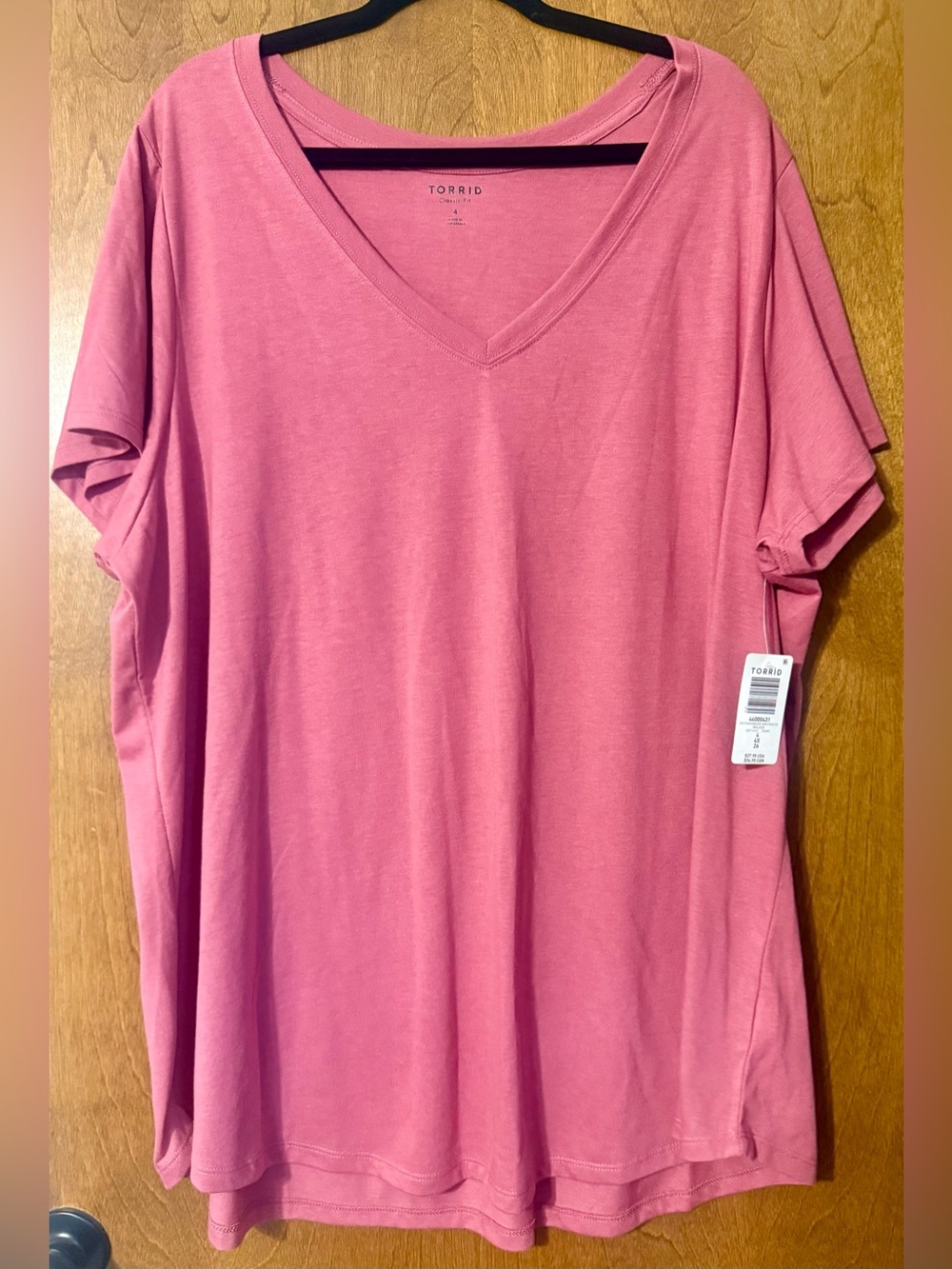 torrid Rose Pink V-Neck Short Sleeve Tee